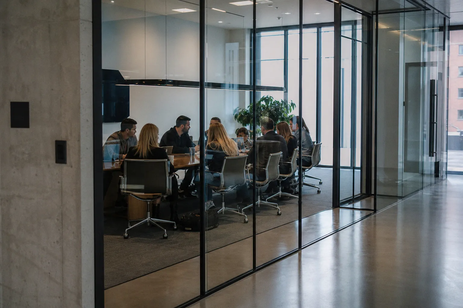 How Uniswap v4 Permissioned Pools Shift Control to Asset Issuers